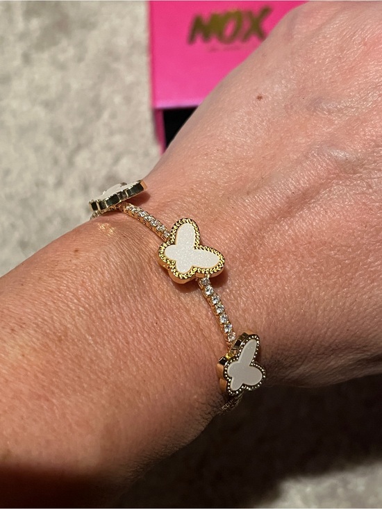 Nox Jewelry - Gold Butterfly Link Bracelet with White Inlay